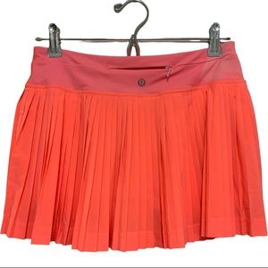 LULULEMON PLEAT SKIRT SIZE 4 BRIGHT ORANGE